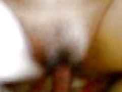Sri-lankische tamilische Mom mit Milch Titten